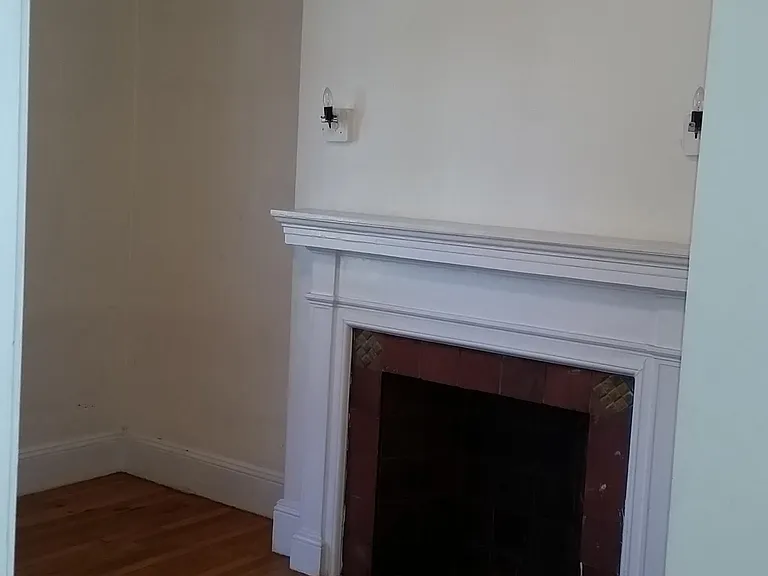 63 Egmont St #1 — Photo 9