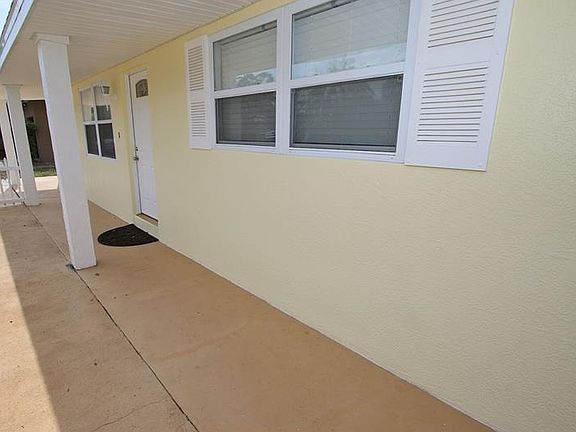 3rd image of 4940 49th Ave N