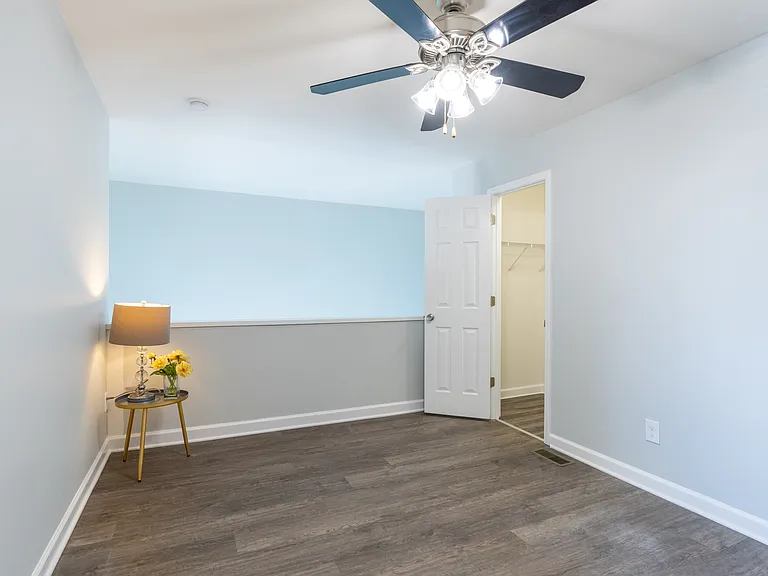 Sapphire - One Bedroom Loft