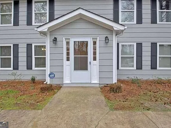 131 Valleywood Rd, Tyrone, GA 30290