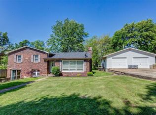 300 N Ellen St, Dixon, MO 65459