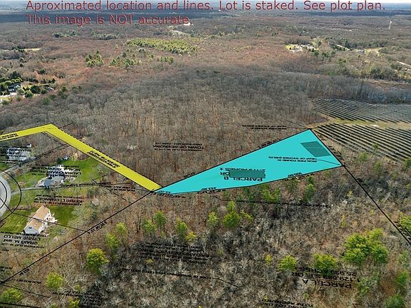 2nd image of 152-152 Burnside Ave #R