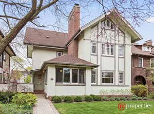 1041 Ridge Ave, Evanston, IL 60202