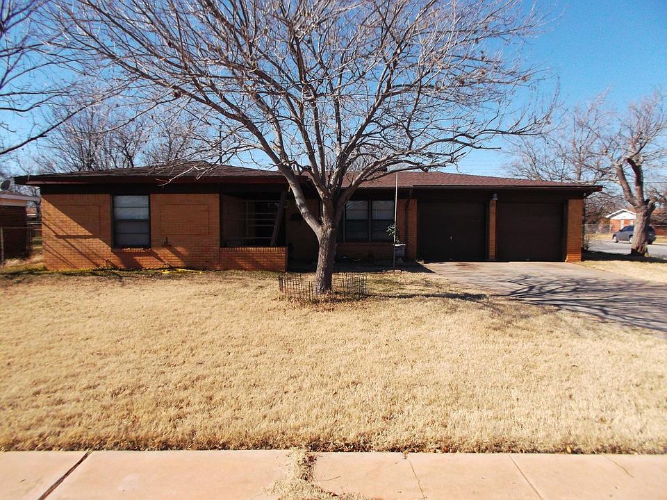1st image of 702 S Jefferson Dr