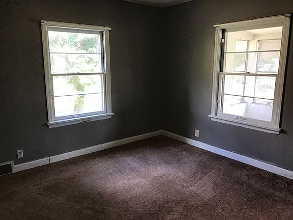 4th image of 2026 Chapin St