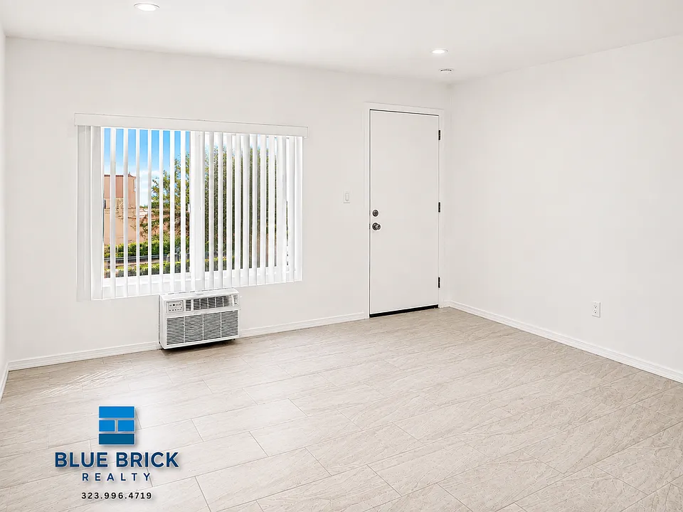 5942 N Tujunga Ave #15