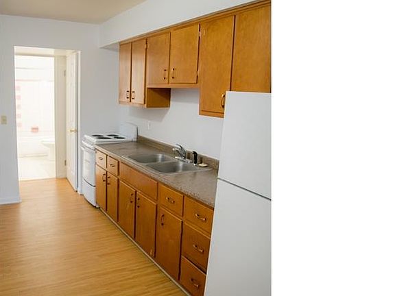 3rd image of 3161 Northwood Ave APT 36