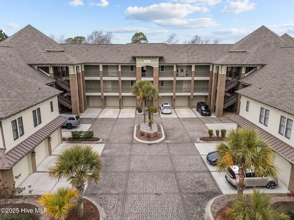 644 Village Park Drive #302, Wilmington, NC 28405