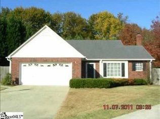24 Hazelnut Ct, Taylors, SC 29687
