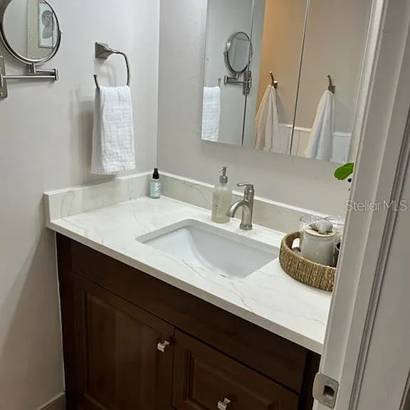 3054 Lockwood Ter — Photo 20