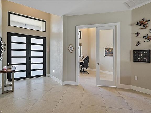 5th image of 3111 SW 21st Pl