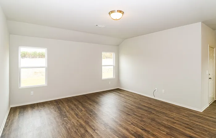 3 bed, 2.0 bath, 1480 sqft, $1,595 — Photo 4