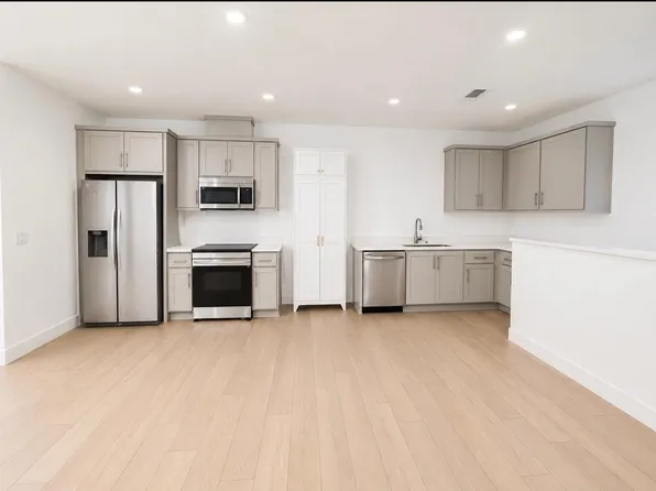 67 W San Francisco Dr, Mountain House, CA 95391