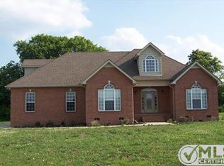 201 Chickadee Ln, Shelbyville, TN 37160