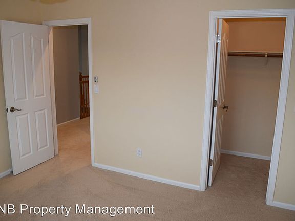 2nd image of 225 Luna Cir