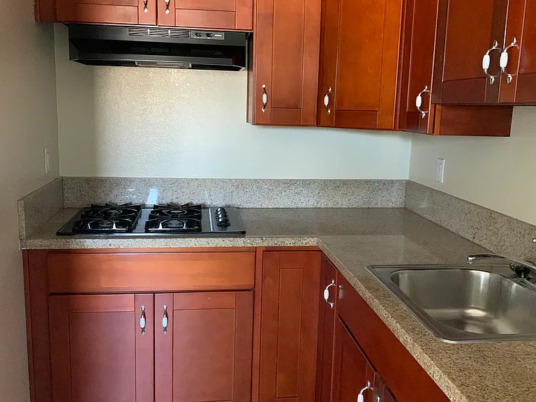 16108 Van Ness Ave #10 — Photo 8