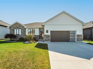 Errol Woods, Lake Huron, Plympton Wyoming, ON N0N 1E0