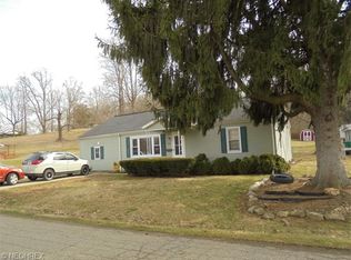 40 Poplar Dr, Zanesville, OH 43701