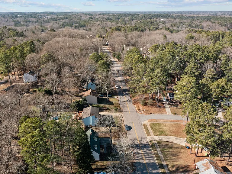2321 Sierra Dr — Photo 43