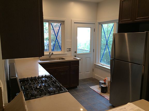 Sunny Kitchen all brand new appliances