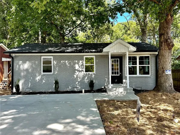 11 Lynwood Dr, Spartanburg, SC 29302