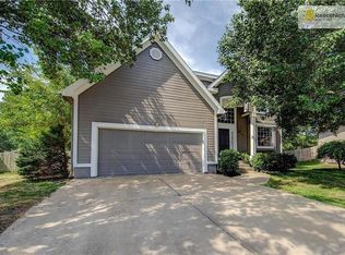 1345 E 155th St, Olathe, KS 66062