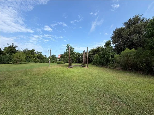 2101 Robin St, Saint Bernard, LA 70085