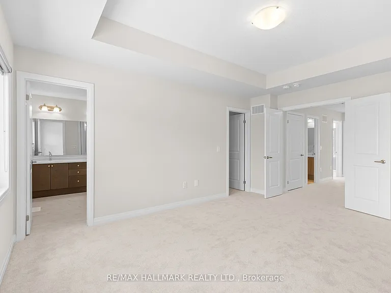16 Crossmore Cres — Photo 14