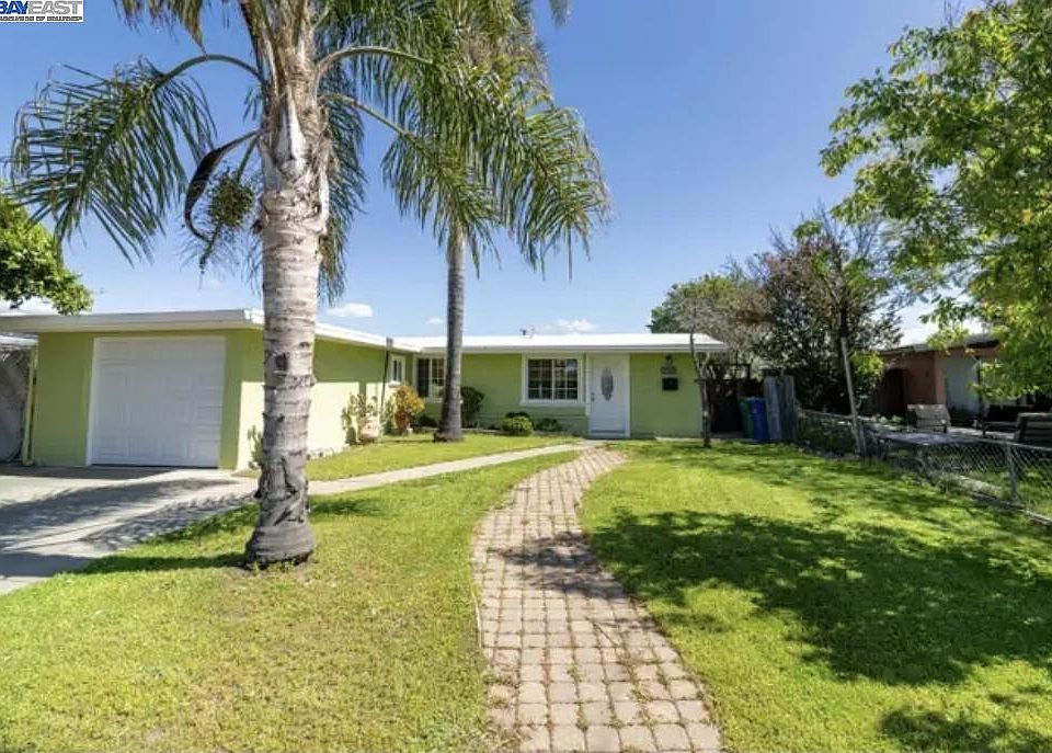 1st image of 27844 Miami Ave
