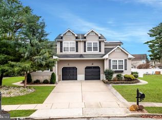 226 Foxboro Dr, Glassboro, NJ 08028