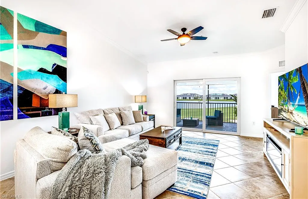 2 bed, 2.0 bath, 1569 sqft, $6,750 — Photo 3