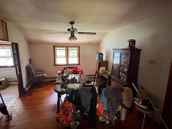 3rd image of 11 Chase Road