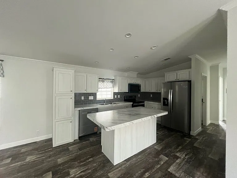 55 Eland Dr #55 — Photo 5