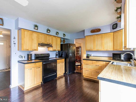 5th image of 1901 Berue Dr