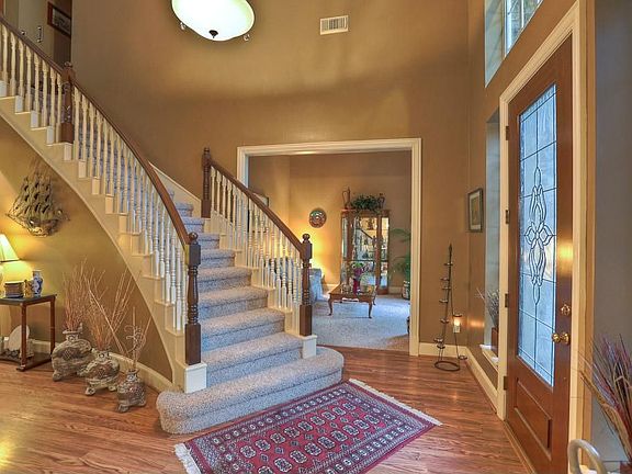 3rd image of 5907 Juniper Bluff Ct