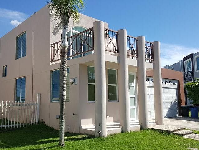 2nd image of 207 Plaza Caribe