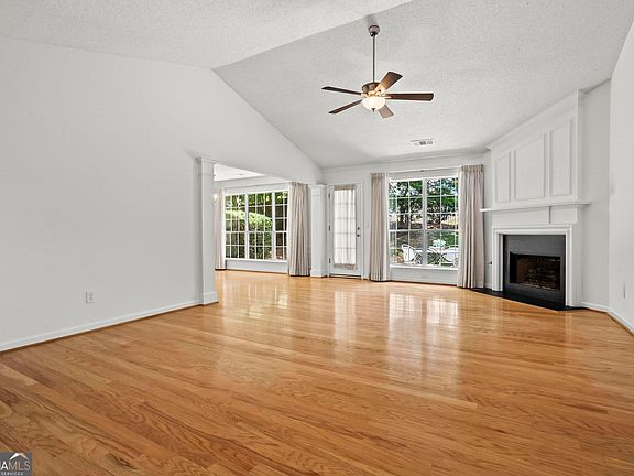 4th image of 3445 Lakeheath Dr