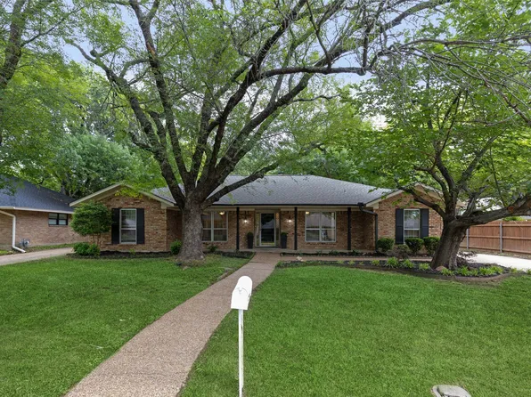 3109 Fox Hill Dr, Arlington, TX 76015