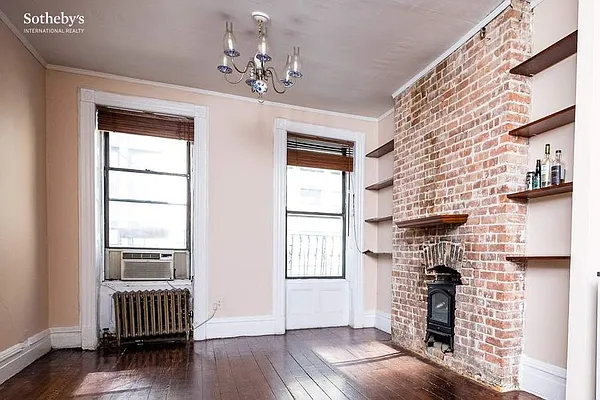 Rented by Sotheby's International Realty | media 14