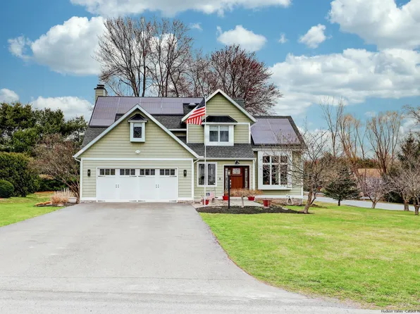22 Josephs Drive, Saugerties, NY 12477