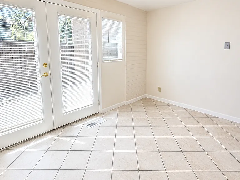 Berrum Park Apartments — Photo 3