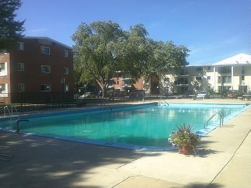 4th image of 10106 Old Orchard Ct APT 2C
