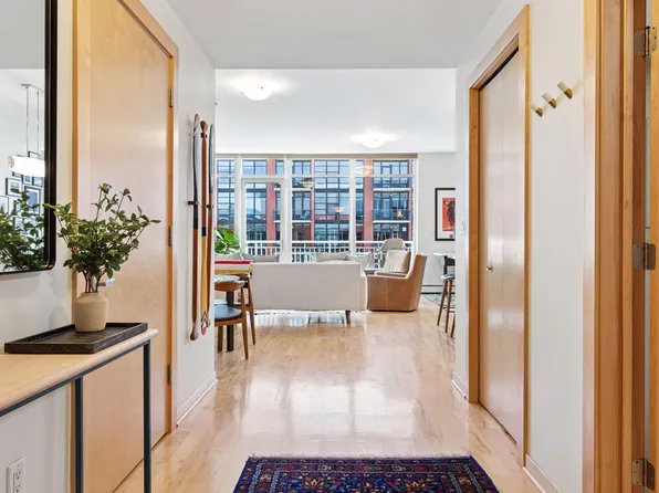 215 10th Ave S Unit 731, Minneapolis, MN 55415