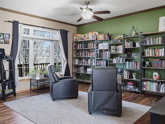 5th image of 20 Penn Ridge Ct