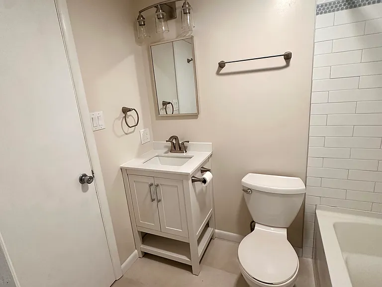 1071 Lancaster Blvd #12 — Photo 9