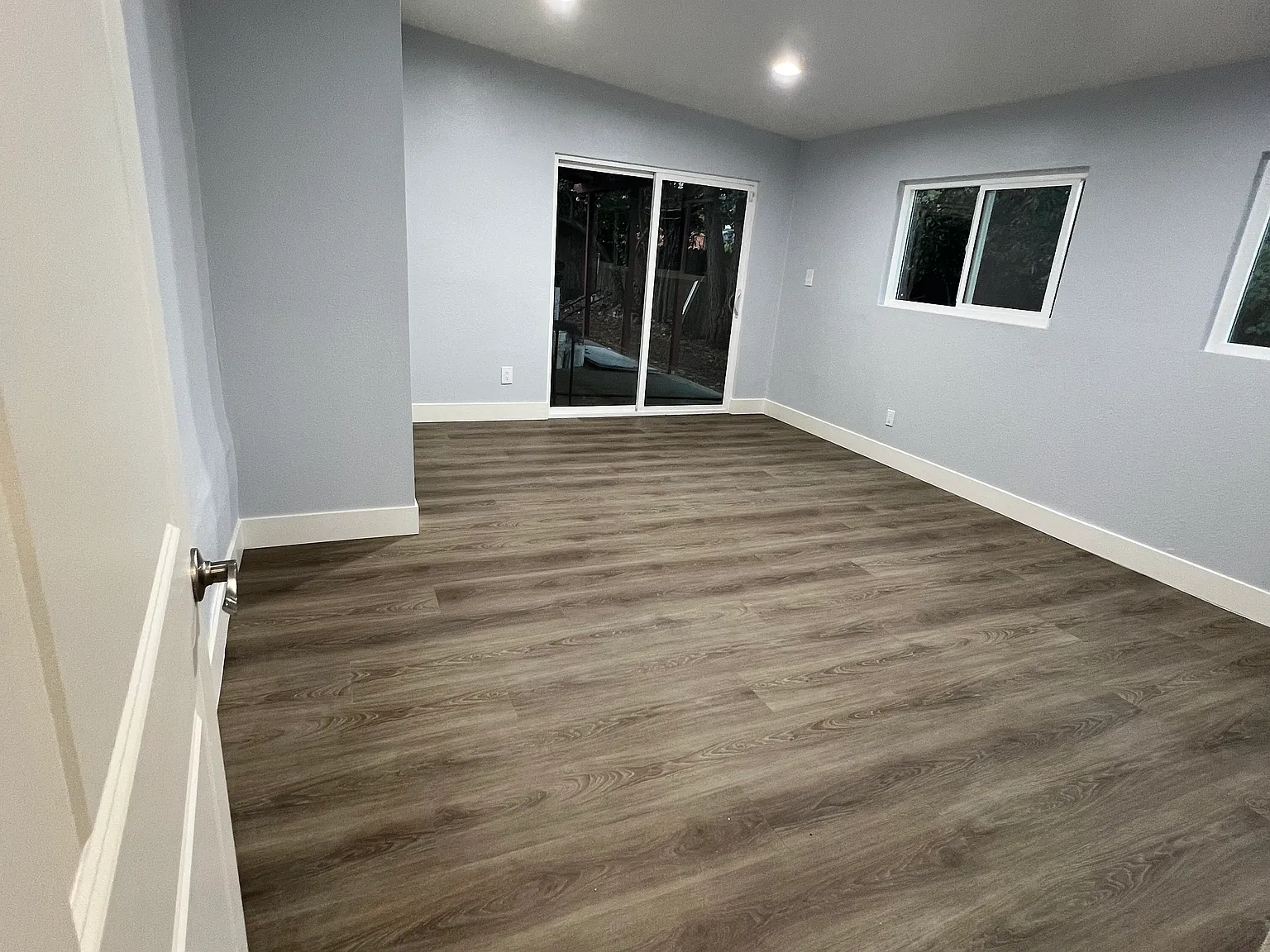 2 bed, 750 sqft, $2,000 — Photo 1