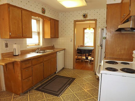 4th image of 3326 W Columbia Ave