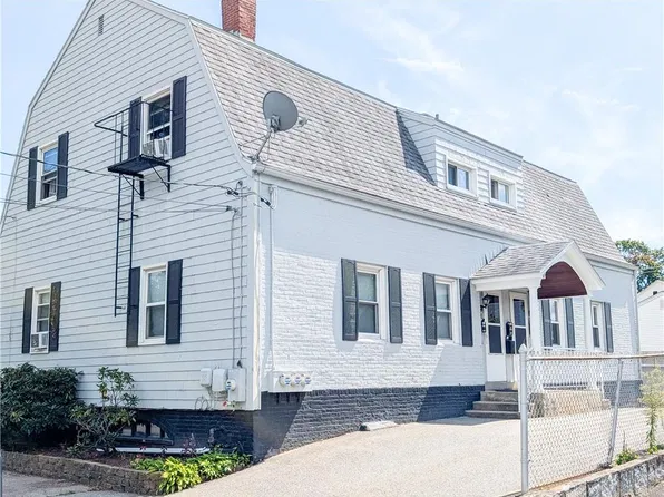 63 School St, East Providence, RI 02914