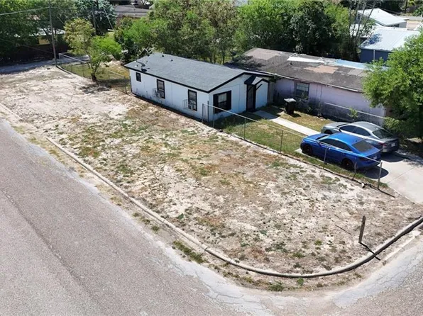 118 N Kansas Ave, Weslaco, TX 78596