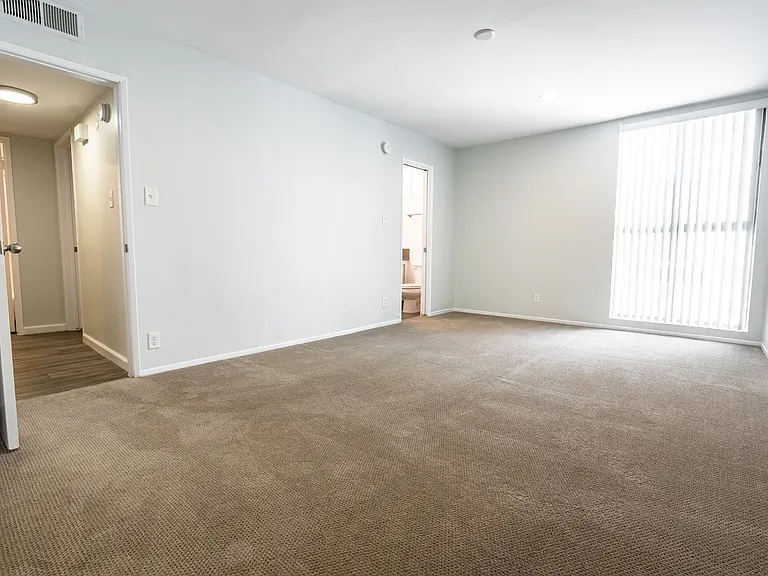 115 North Wetherly Drive — Photo 42